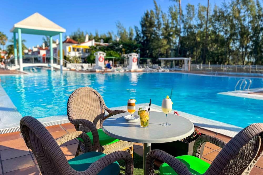 Bungalows Cordial Green Golf