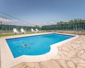 Cozy Home In Macanet De La Selva - Maçanet de la Selva - Piscina