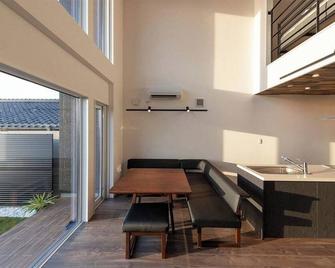 Maisonette Type Sea Building 1ldk 3 Floors / Tsuruoka Yamagata - Tsuruoka - Salle à manger