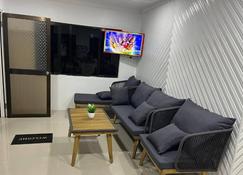 Bula Homestay - Labasa - Living room