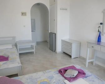Stavros Studios - Piso Livadi