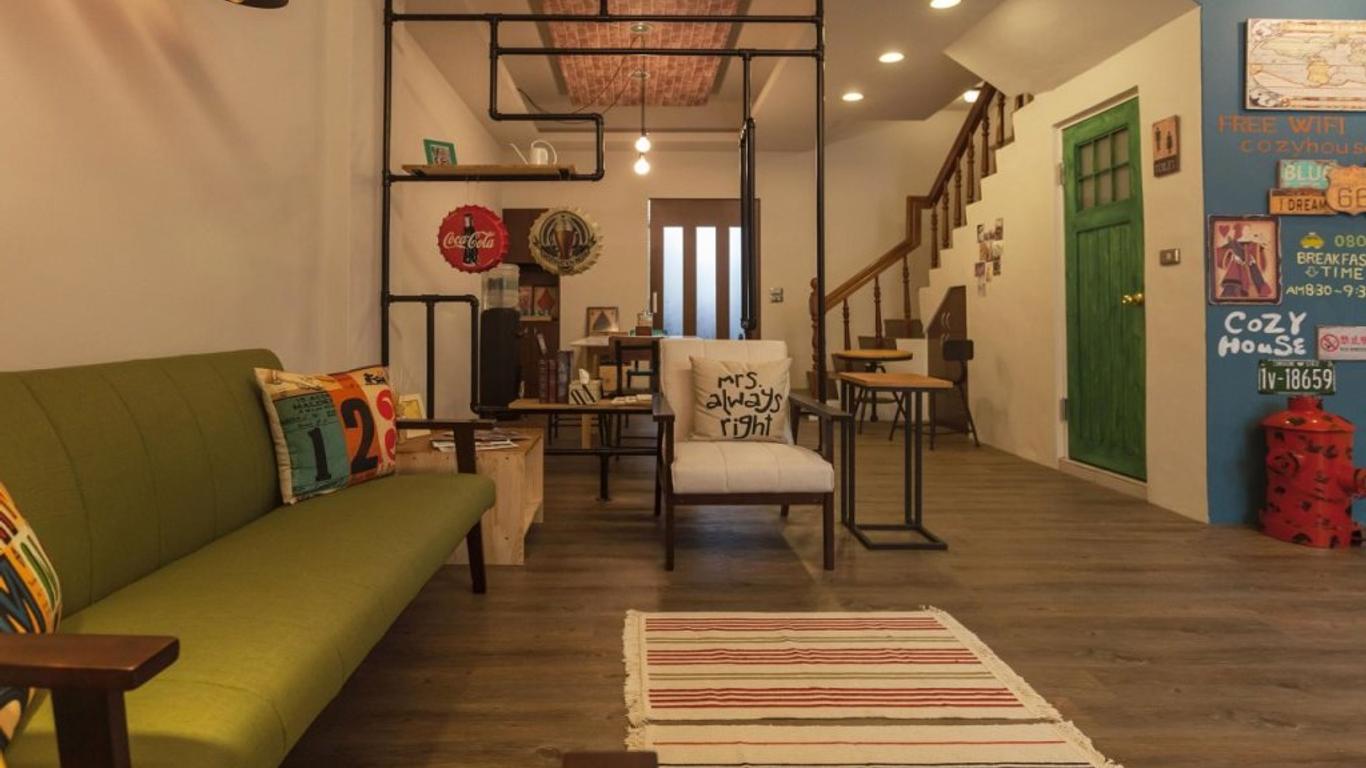 Cozy House Hostel