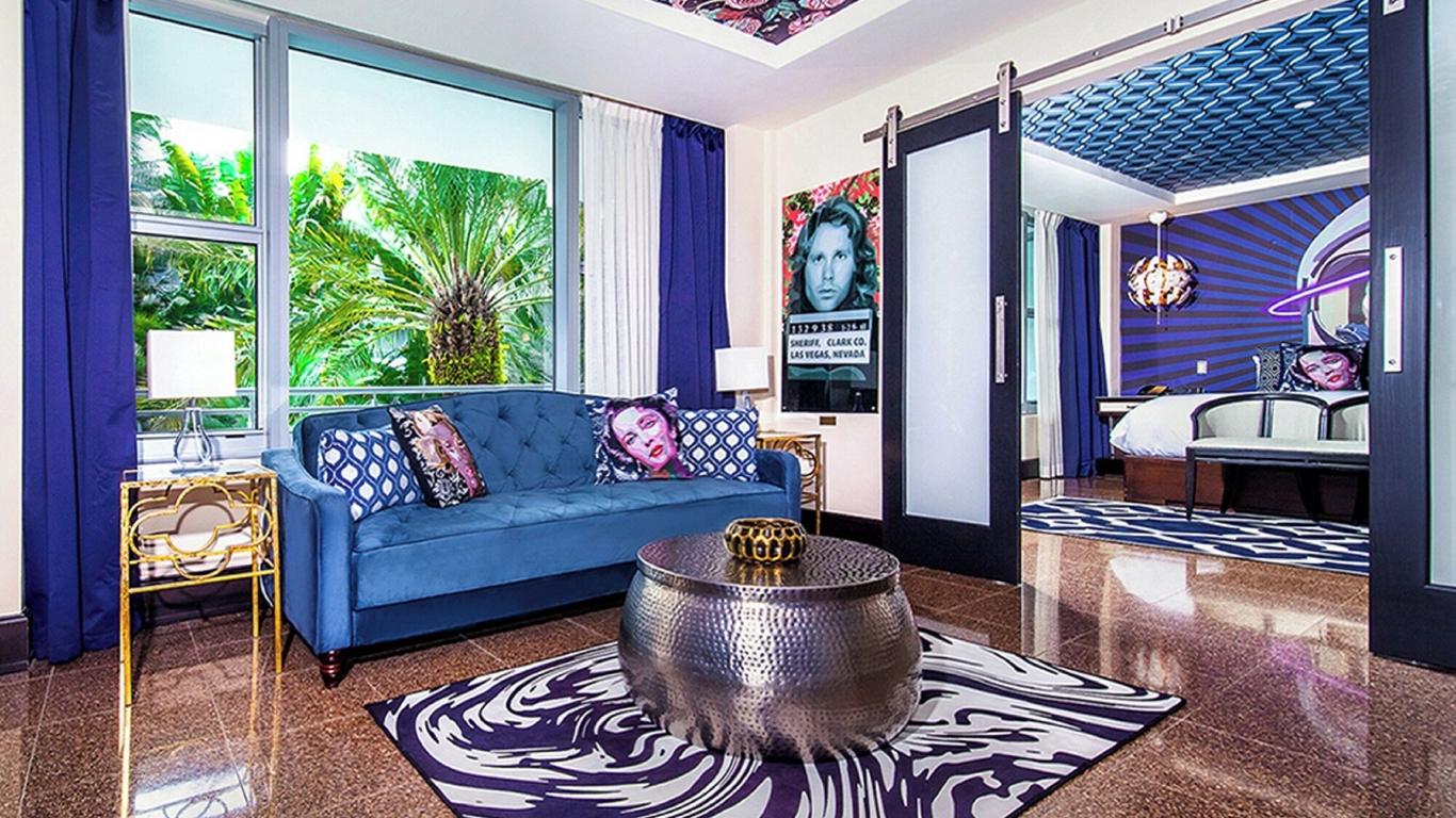 ناشونال هوتل، آن آدلت أونلي أوشن فرونت ريزورت