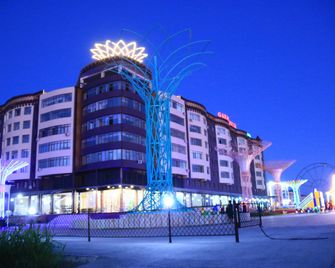 Garden Plaza Hotel - Navoi - Edificio