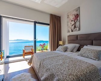 Luxury Villa Bianca with Pool - Smokvica - Habitación