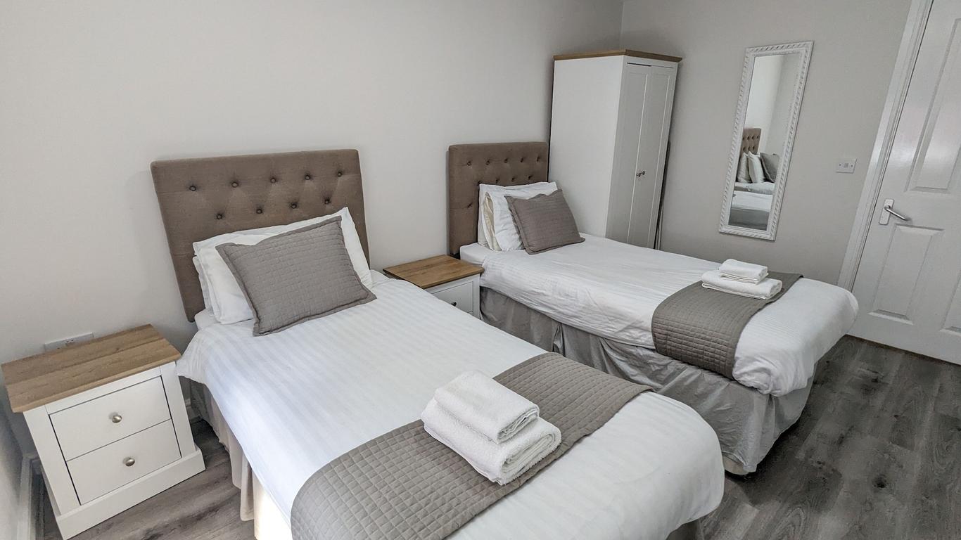Cocoon @ International Inn + Apartments