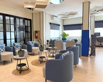 Microtel by Wyndham General Santos - General Santos - Hall d’entrée