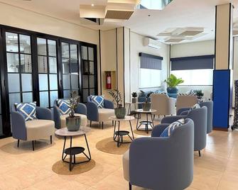 Microtel by Wyndham General Santos - General Santos - Lounge
