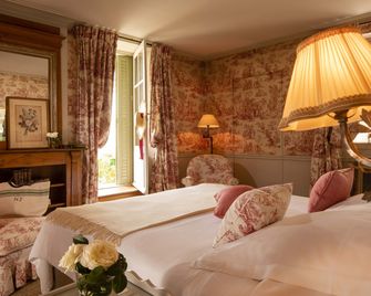 لا ميراند - أفينيون - غرفة نوم