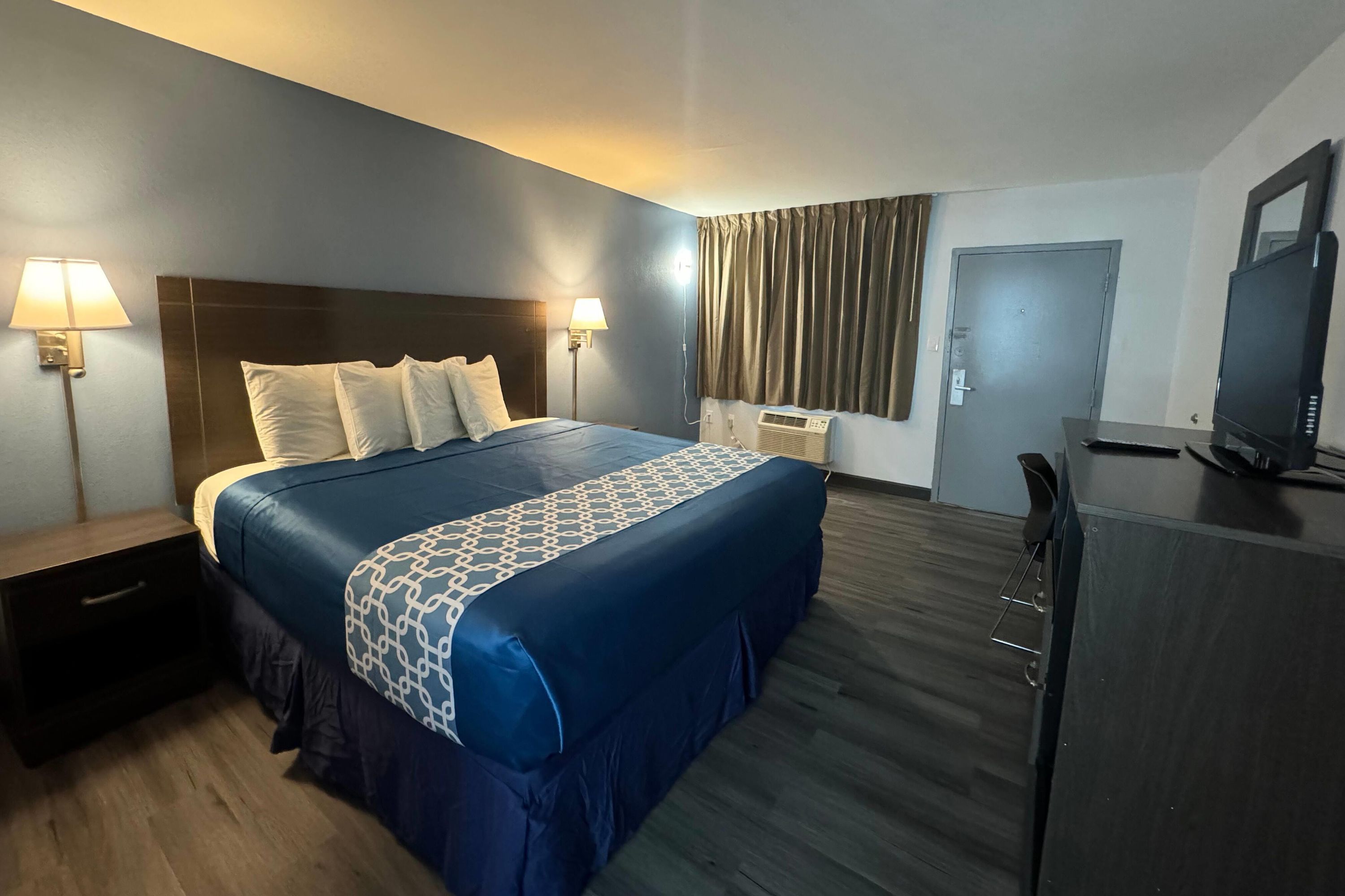 Days Inn by Wyndham Gainesville Hospital/University Area - גיינסוויל - חדר שינה