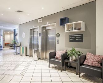 B&B Hotel Bologna - Castel Maggiore - Лоббі