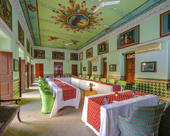 Neemrana's - Piramal Haveli - Jhunjhunūn - Restaurante