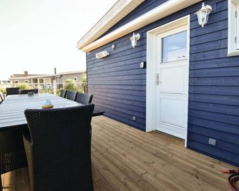Three-Bedroom Holiday Home In Nyborg - Nyborg - Balkón