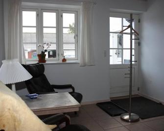 Holmehuset Bed & Breakfast - Kalundborg - Living room