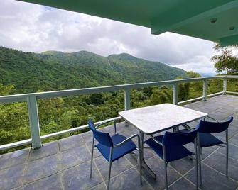 Perfect for large groups - House & Triplex w/private river access - Naguabo - Balcony