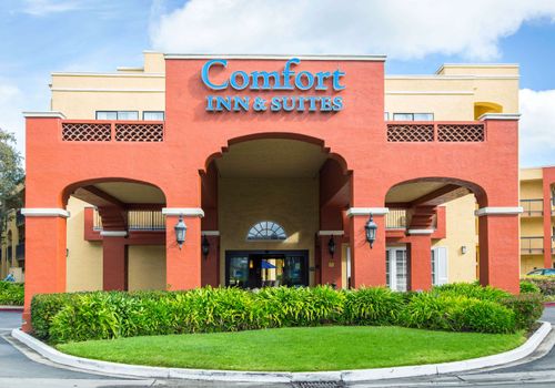 Comfort Inn Suites San Francisco Airport North 77 1 0 2 South San Francisco Hotel Deals Reviews Kayak