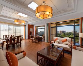Agile Changjiang Hotel - Zhongshan - Obývací pokoj