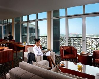 Yas Plaza Marina by IHG - อาบูดาบี