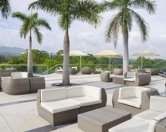 Club Campestre De Bucaramanga - Floridablanca - Patio