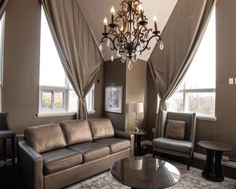 Elm Hurst Inn & Spa - Ingersoll - Living room