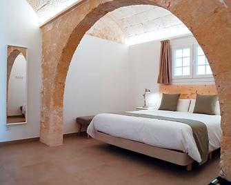 Hotel Amano Maison Carrée - Алайор - Спальня