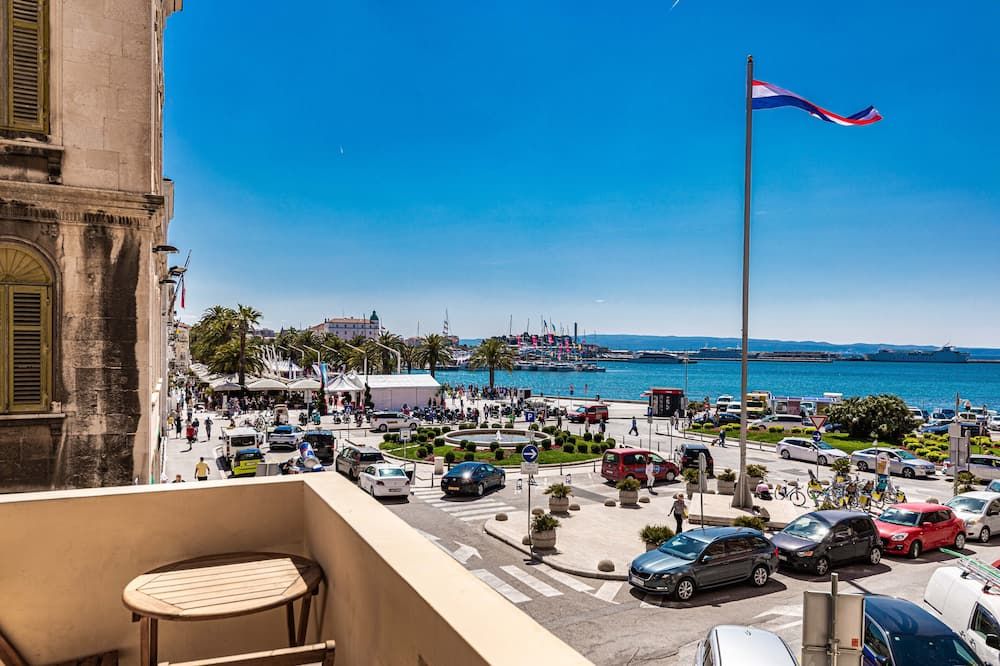 ريفا سيتي رومز - سبليت - شرفة