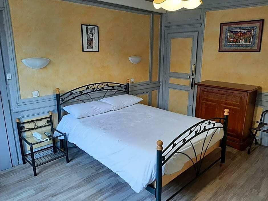 Hotel Les Beaux Arts- Limoges Hypercentr - לימוז'