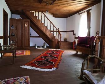 Badeli Konak Safranbolu - Safranbolu - Obývací pokoj