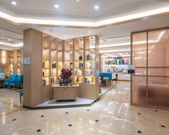 Huadu International Hotel - Lishui - Лоббі