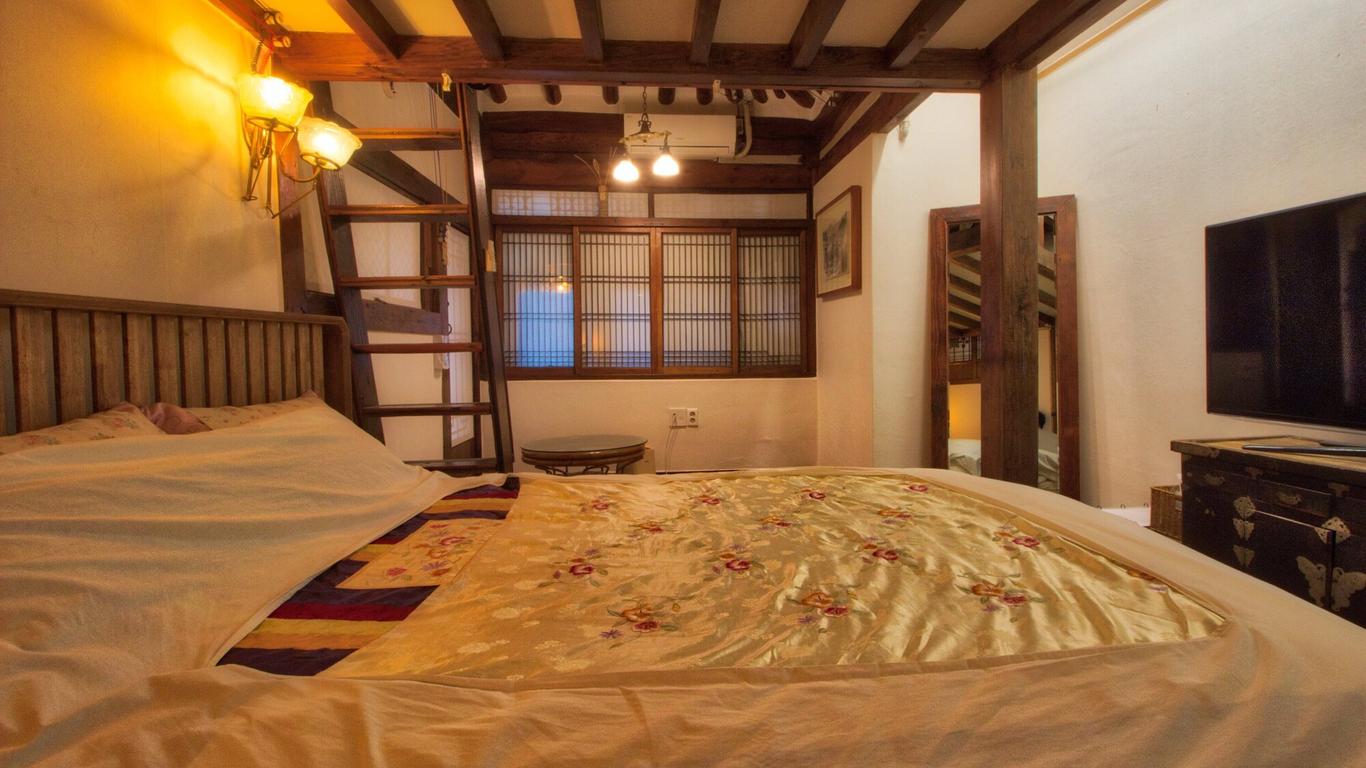 Gyodong Salrae Guesthouse