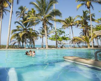 Hotel Chiniu - Palomino - Pool