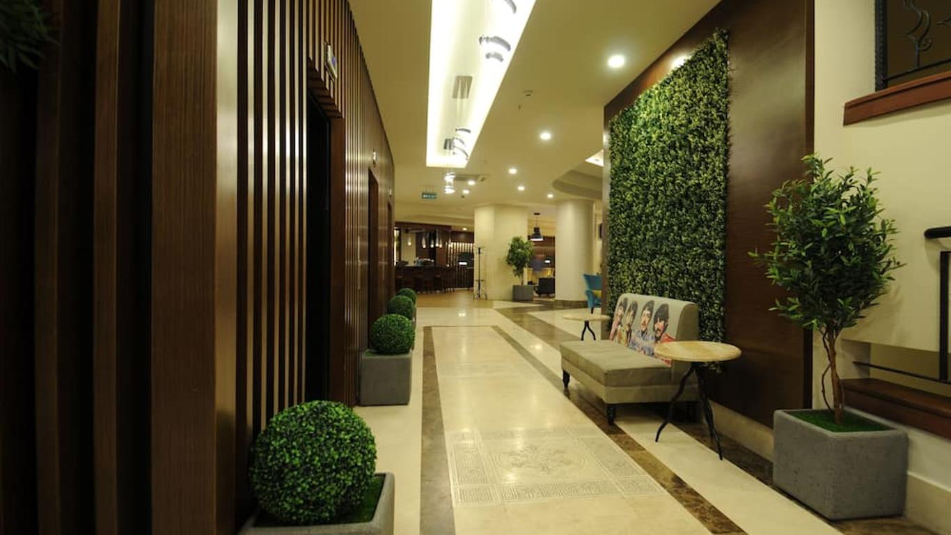 Goldcity Hotel