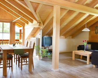 beautiful 4 apartment with mountain views, family friendly, cozy, 87m² - Marktoberdorf - Essbereich