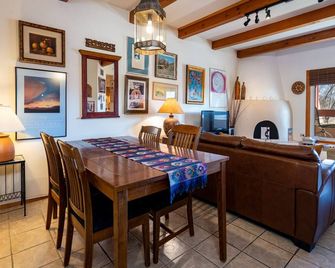 Cielo Grande 303 | Dog Friendly + Near Trails! - Santa Fe - Salle à manger