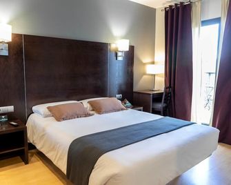 Hotel Cardeña by gaiarooms - Burgos