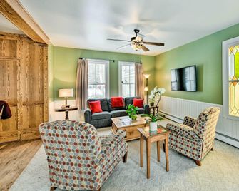 Charming Buena Vista Creekside Home: Walk to Main! - Buena Vista