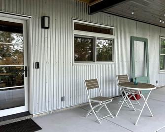 Nature`s Nook by Zia, Hermann - Hermann - Patio