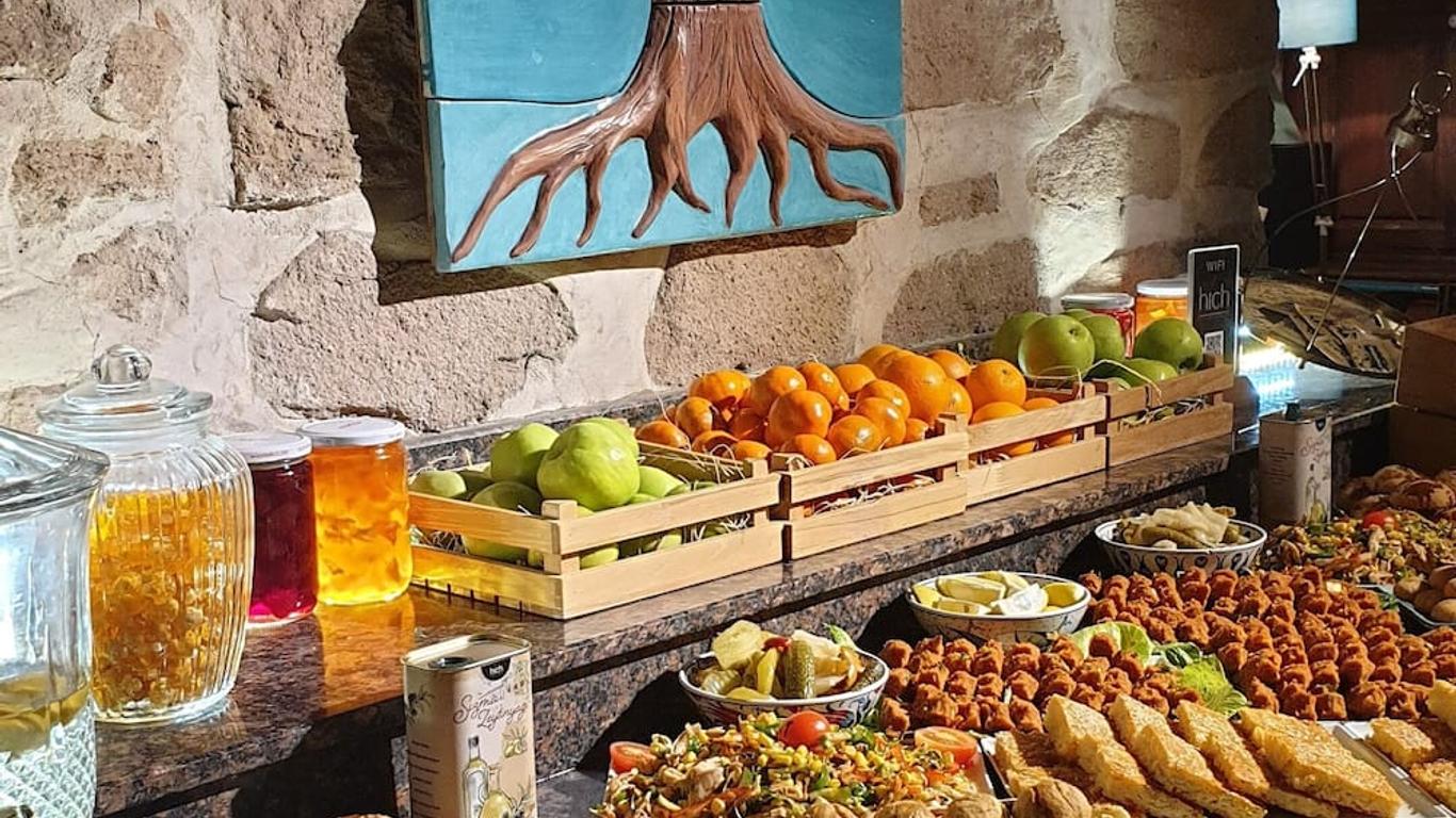 Hich Hotel Konya