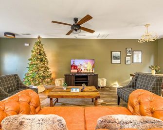 Peaceful Getaway Hot Tub Perfect Location - Sevierville - Sala de estar