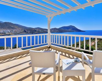 Likya Residence Hotel And Spa - Kalkan - Balcón
