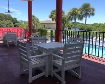 Sun Coast Inn - Englewood - Balcony