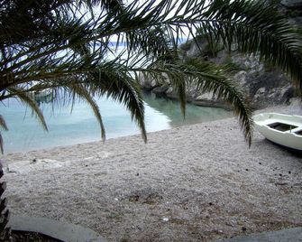 newly renovated house, fantastic terrace with view of the sea - Brela - Strand