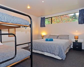 Leith Valley Holiday Park & Motels - Dunedin - Bedroom