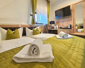 Weinhotel des Riesling Zum Grünen Kranz - Rüdesheim am Rhein - Schlafzimmer
