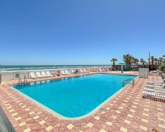 Boardwalk Inn and Suites - Daytona Beach - Pool