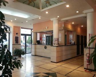 Hotel Sicilia - Enna - Accueil