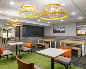 Spark by Hilton Sarasota Siesta Key Gateway - סראסוטה - מסעדה