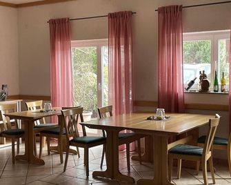 Weingut & Gästehaus Andreas Erz - Brauneberg - Restaurant