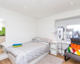Bristol City Budget Studio Stay - Bristol - Bedroom