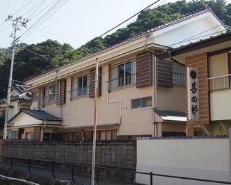 Kumomi Onsen Minshuku Kichiemon - Matsuzaki - Budova